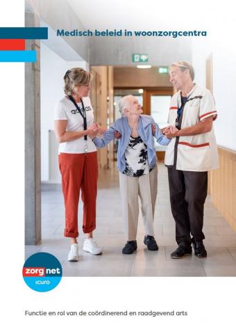 coverbeeld: oudere vrouw met twee zorgmedewerkers
